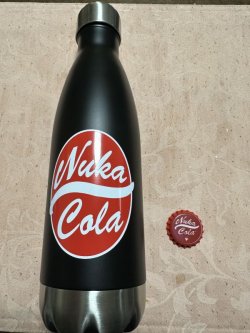 画像1: 【MagicCon限定】Nuka Cola タンブラーとキャップセット