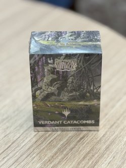 画像1: 《予約商品》【DRAGONSHIELD】新緑の地下墓地/Verdant Catacombs