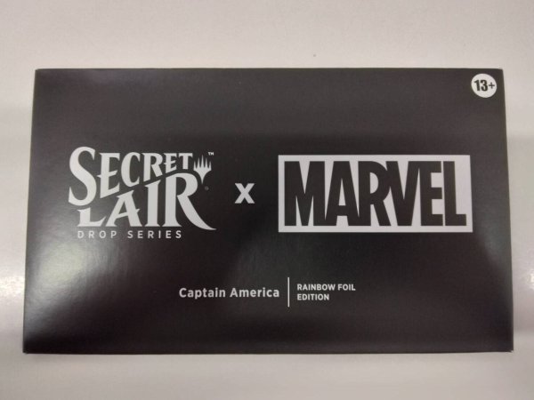 画像1: Secret Lair x Marvel's Captain America Foil Edition (1)