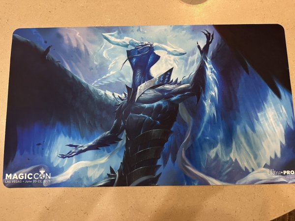 画像1: 【MagicCon Las Vegas限定】プレイマット　嵐の目、ウギン (1)